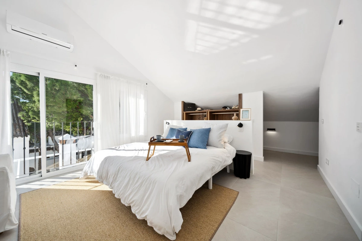 2-5bd7b9d04b45e33852eaf0ec6670150d