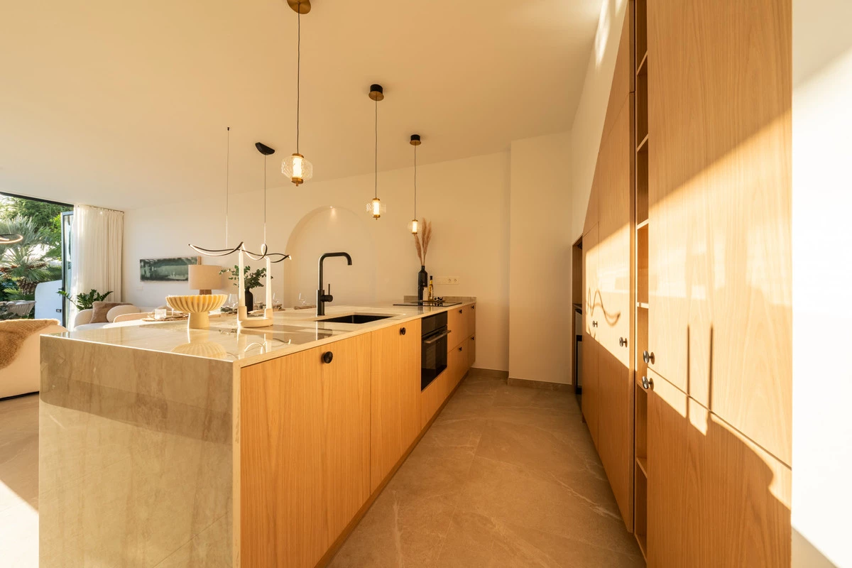 7-aa4cc561180b369757c0bb4af9886cd3