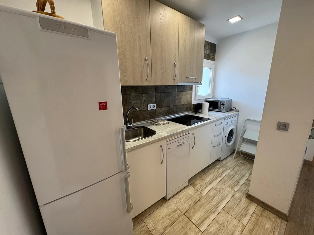 8-e64a9055bba3e77ac8aca3b893cdf826