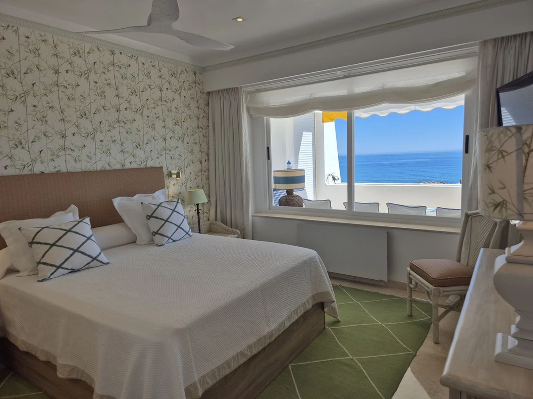 8-e64a9055bba3e77ac8aca3b893cdf826