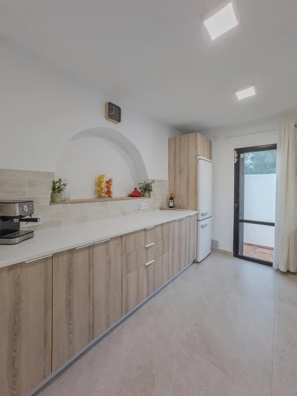 8-e64a9055bba3e77ac8aca3b893cdf826