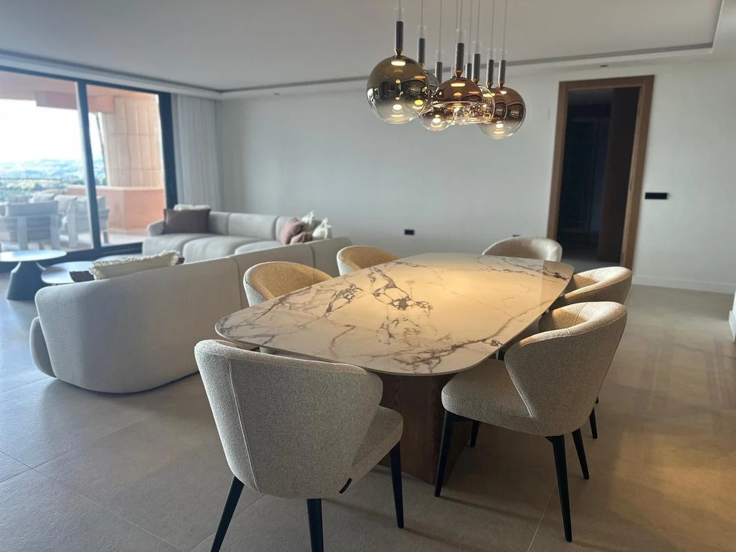 2-5bd7b9d04b45e33852eaf0ec6670150d