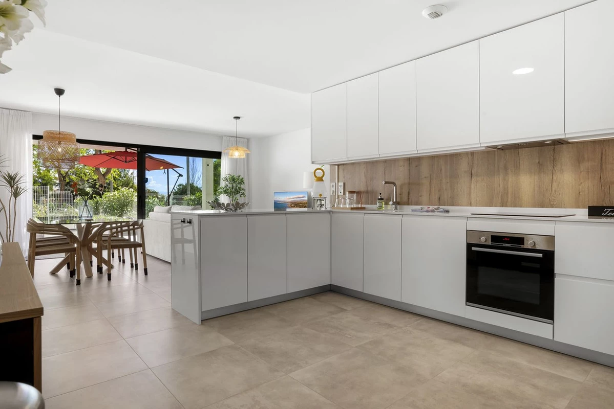 8-e64a9055bba3e77ac8aca3b893cdf826