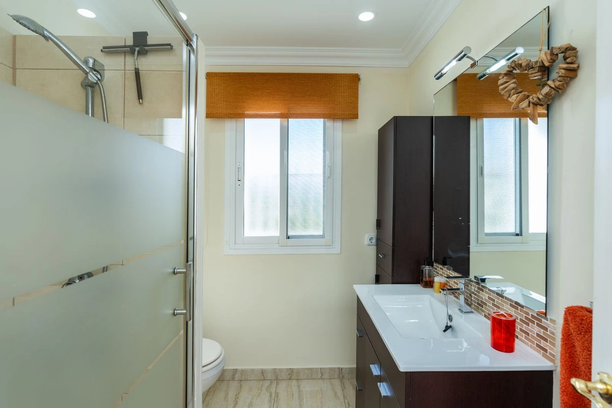 7-aa4cc561180b369757c0bb4af9886cd3