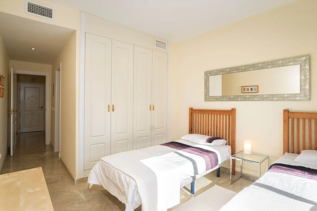 8-e64a9055bba3e77ac8aca3b893cdf826