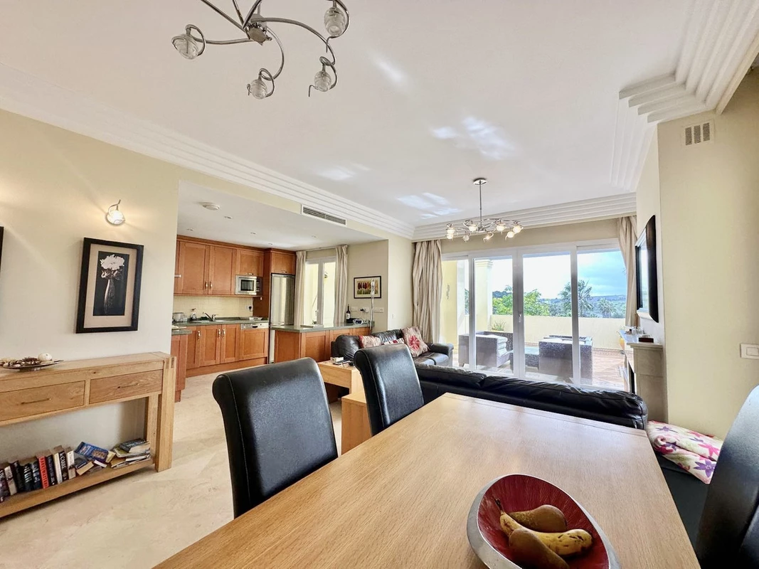 2-5bd7b9d04b45e33852eaf0ec6670150d