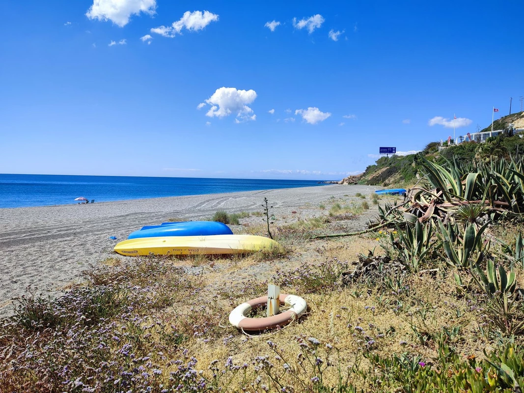 2-5bd7b9d04b45e33852eaf0ec6670150d