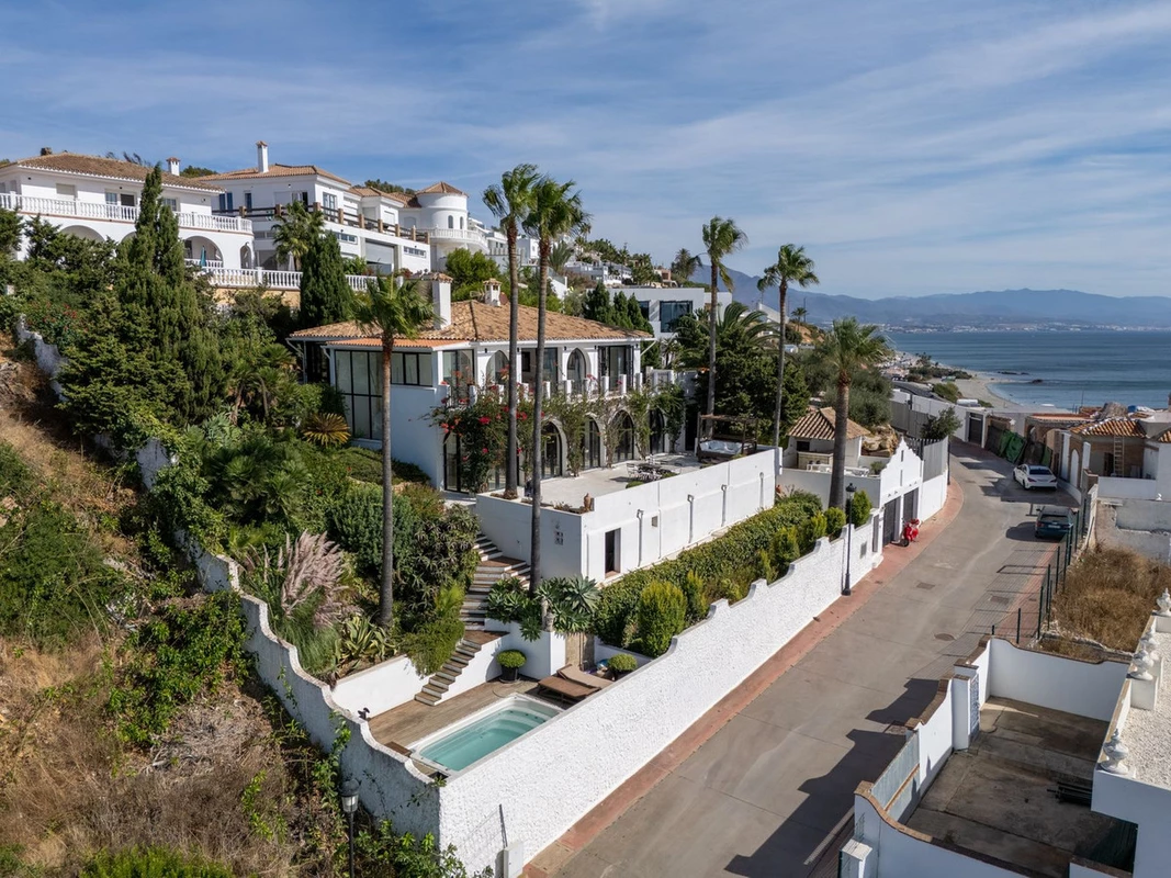 2-5bd7b9d04b45e33852eaf0ec6670150d