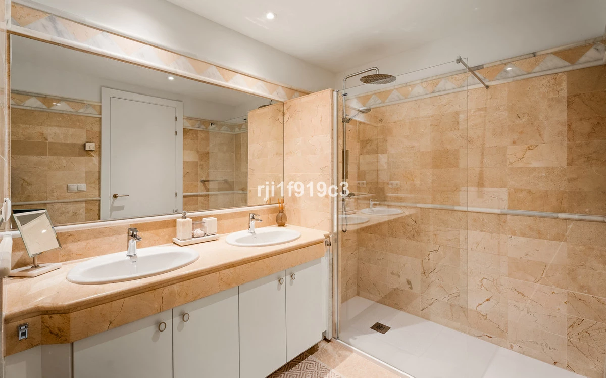 9-467d0cee5b725f3ef65f102a0c2e69c0