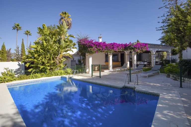 R5227861 | Detached Villa in Guadalmina Alta – € 1,450,000 – 4 beds, 3 baths