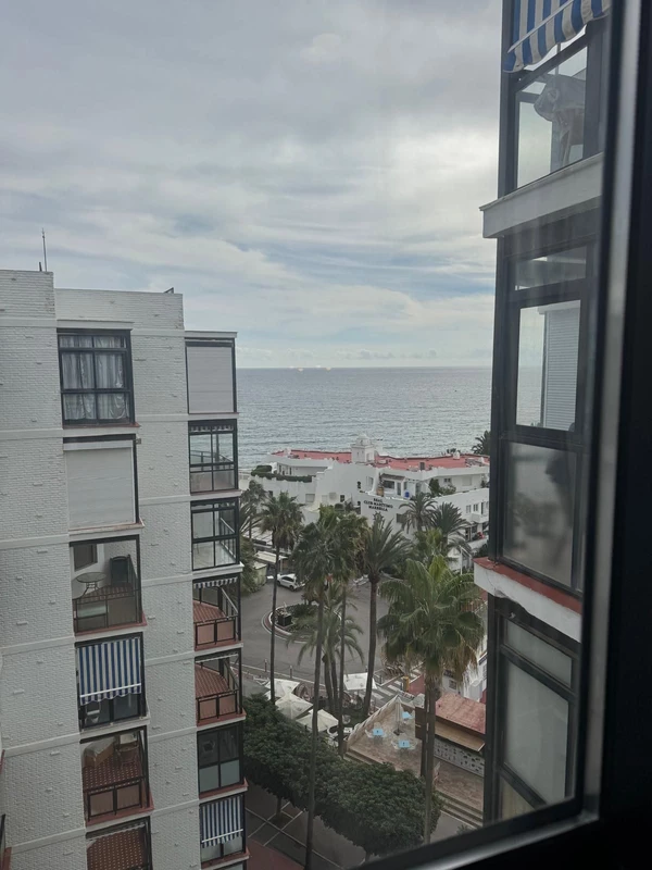 1-7980e48d732b6fc85c14b43b94d2aa54