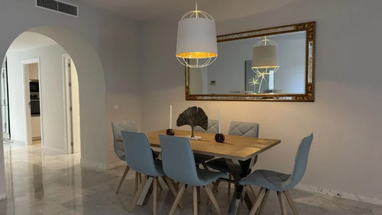 R4937497 | Middle Floor Apartment in Puerto Banús – € 1,500,000 – 3 beds, 3 baths