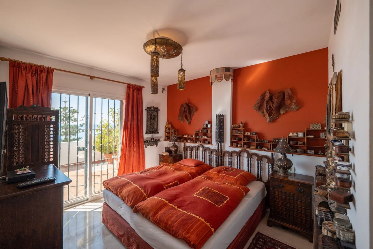 7-aa4cc561180b369757c0bb4af9886cd3