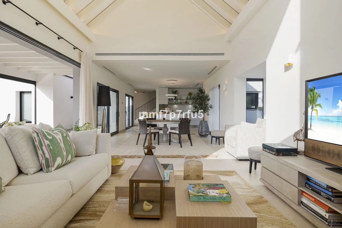 2-5bd7b9d04b45e33852eaf0ec6670150d