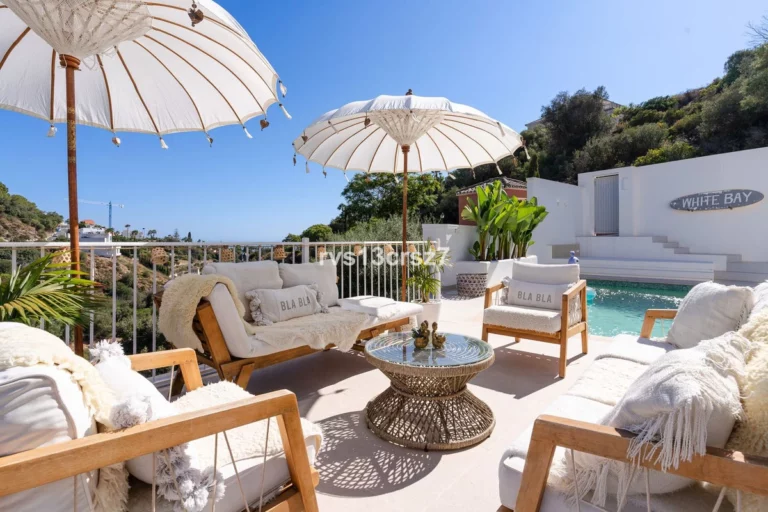 R5183926 | Detached Villa in El Rosario – € 1,649,000 – 4 beds, 4 baths