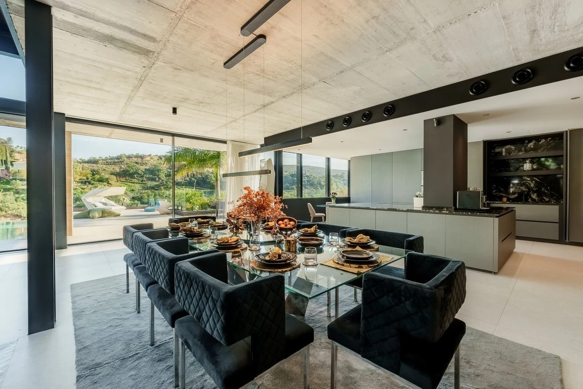 8-e64a9055bba3e77ac8aca3b893cdf826