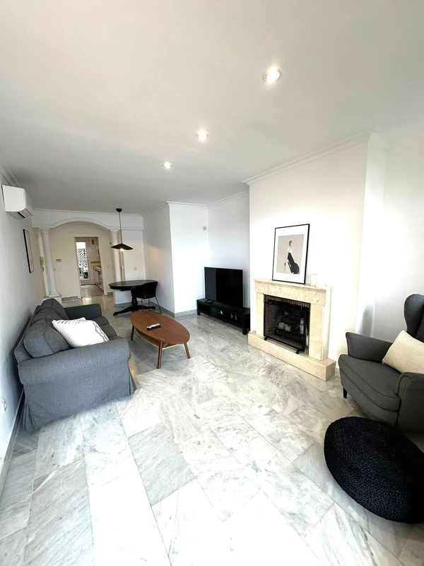 4-c23c0f86247804fa50226aecd8b0b2c8