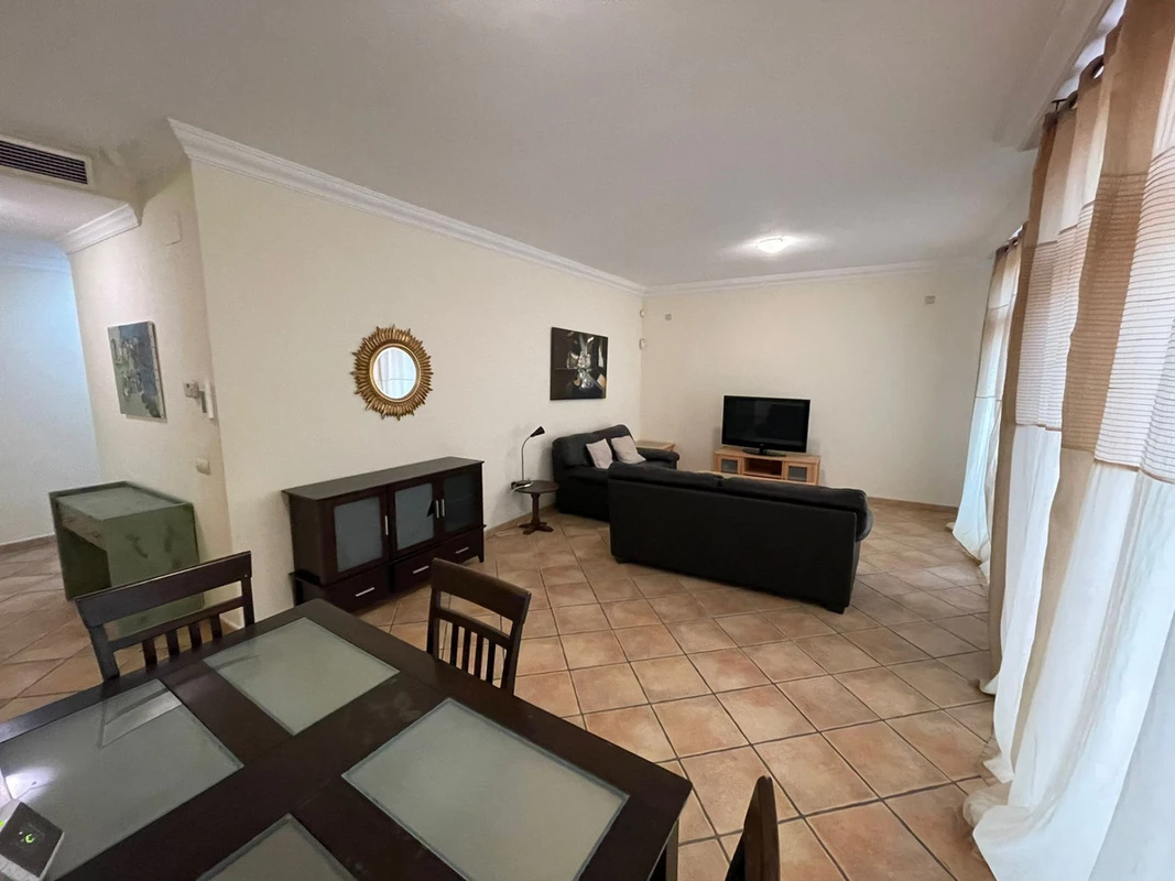 2-5bd7b9d04b45e33852eaf0ec6670150d