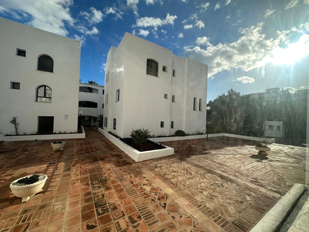 7-aa4cc561180b369757c0bb4af9886cd3