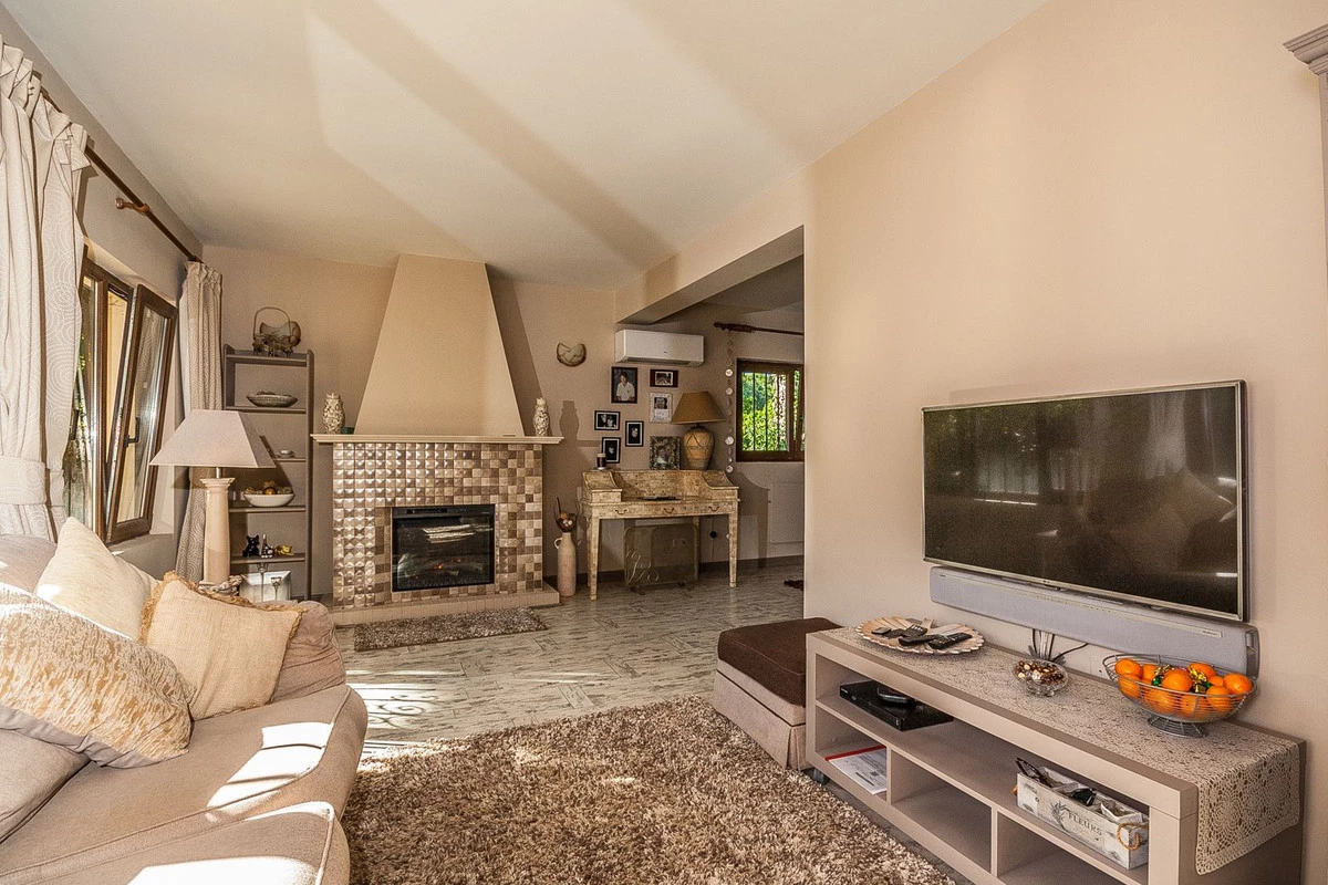 4-c23c0f86247804fa50226aecd8b0b2c8