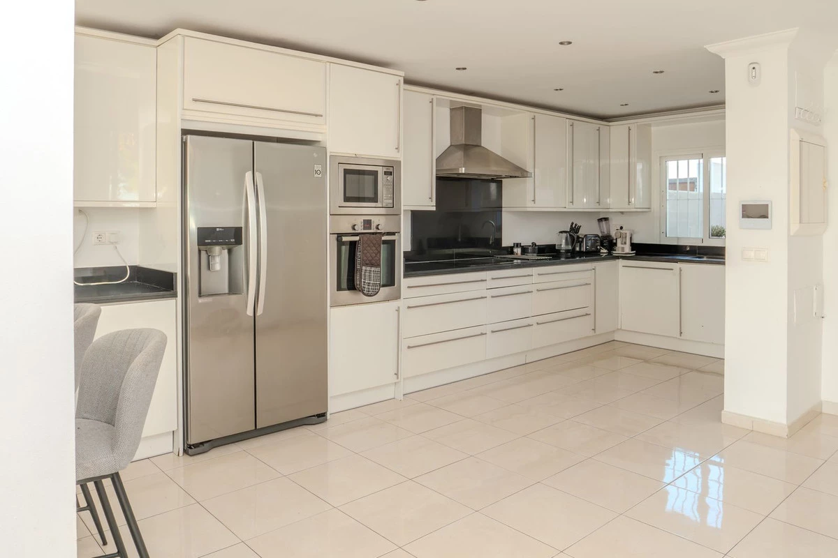 7-aa4cc561180b369757c0bb4af9886cd3