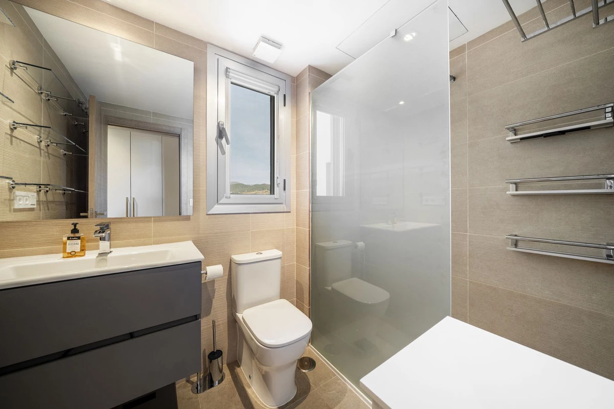 7-aa4cc561180b369757c0bb4af9886cd3