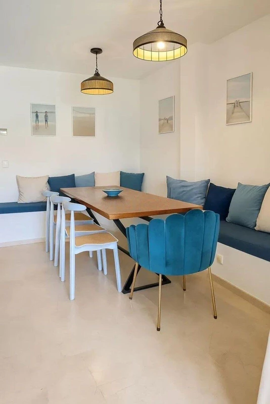 7-aa4cc561180b369757c0bb4af9886cd3