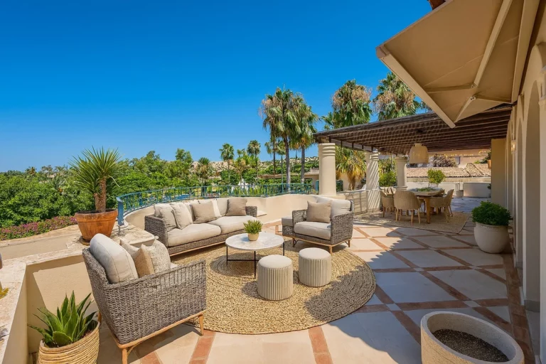 R5107168 | Penthouse Duplex in Nueva Andalucía – € 2,500,000 – 3 beds, 3 baths