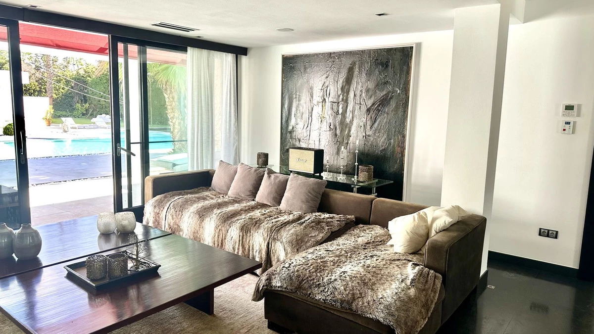 9-467d0cee5b725f3ef65f102a0c2e69c0