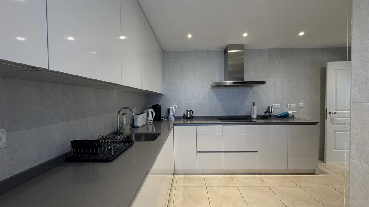 8-e64a9055bba3e77ac8aca3b893cdf826