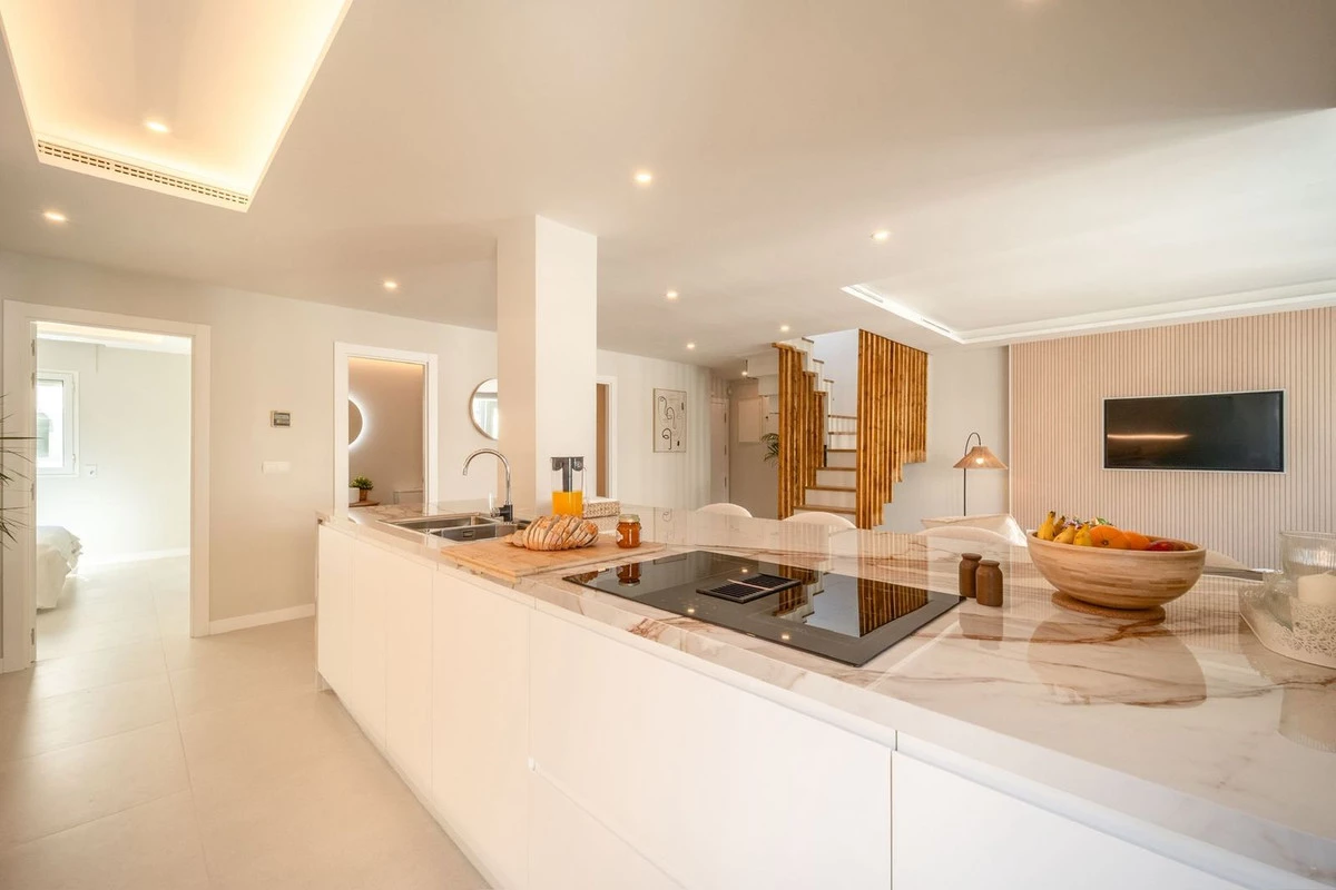 2-5bd7b9d04b45e33852eaf0ec6670150d