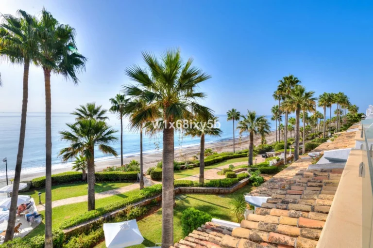 R5196673 | Penthouse in Estepona – € 1,995,000 – 3 beds, 2 baths