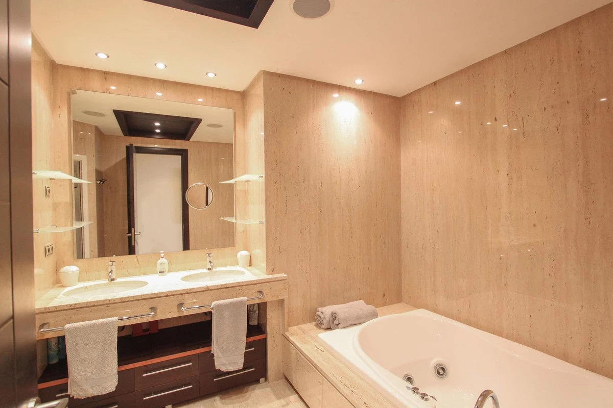 7-aa4cc561180b369757c0bb4af9886cd3