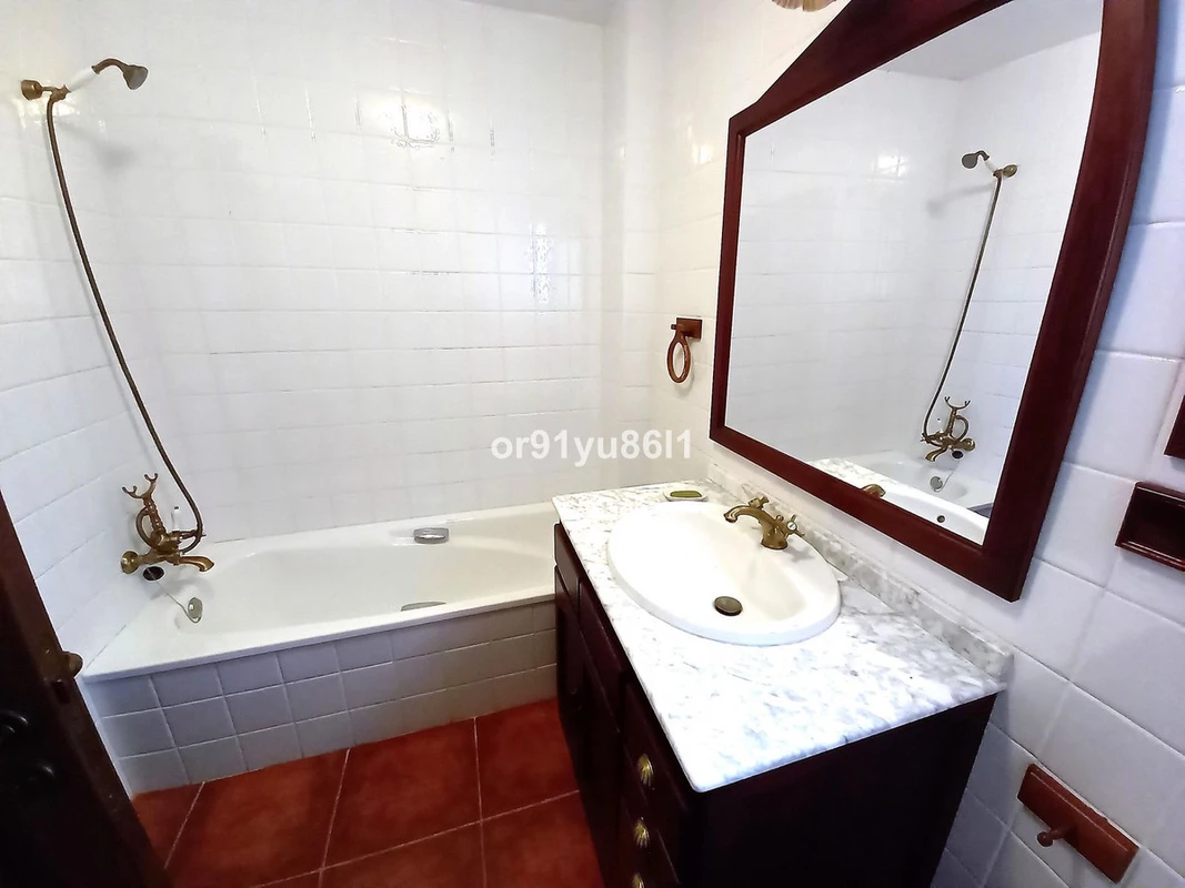 8-e64a9055bba3e77ac8aca3b893cdf826