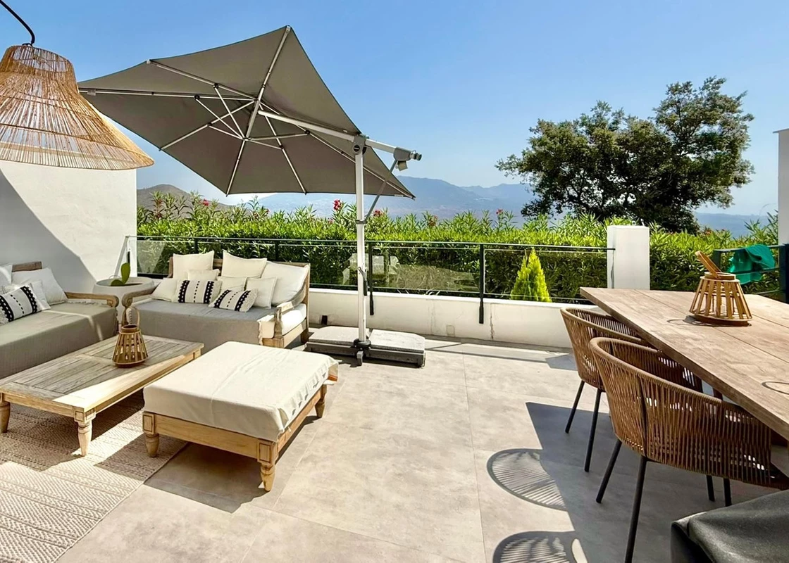 2-5bd7b9d04b45e33852eaf0ec6670150d