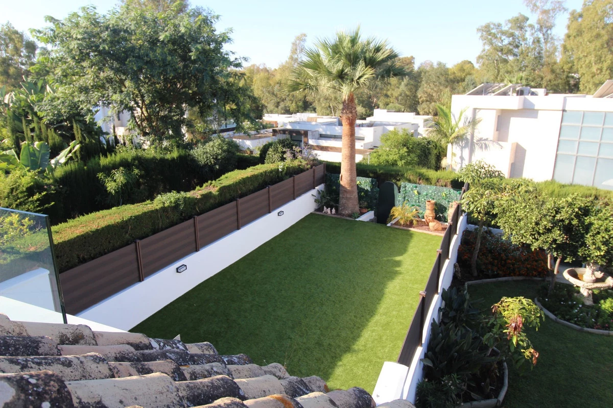 2-5bd7b9d04b45e33852eaf0ec6670150d