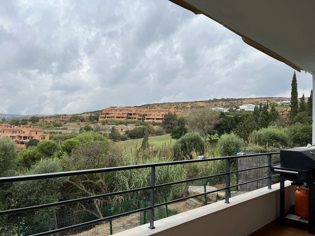 2-5bd7b9d04b45e33852eaf0ec6670150d