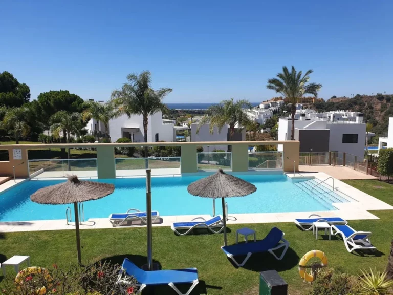R5229688 | Ground Floor Apartment in Estepona – € 350,000 – 2 beds, 2 baths