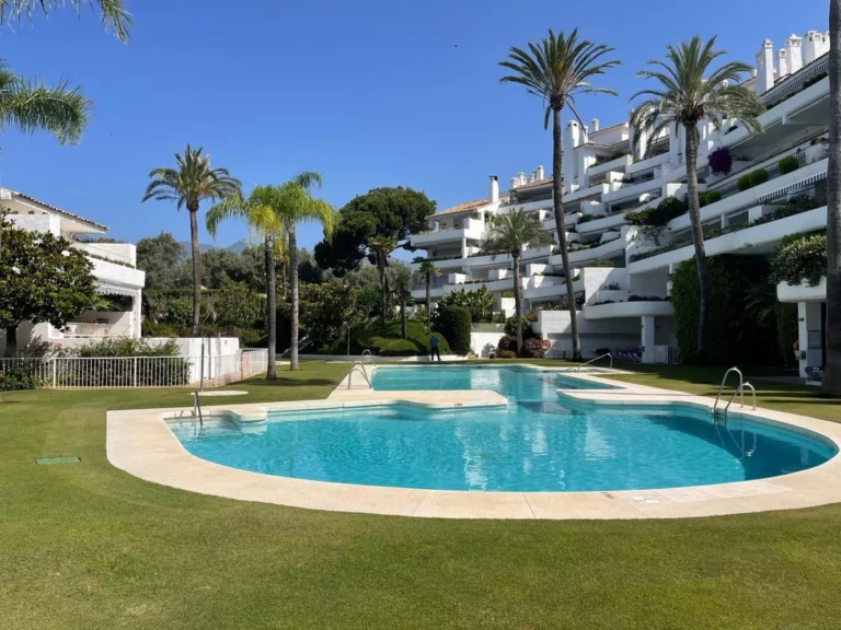 R5227690 | Ground Floor Apartment in Marbella – € 889,580 – 3 beds, 3 baths