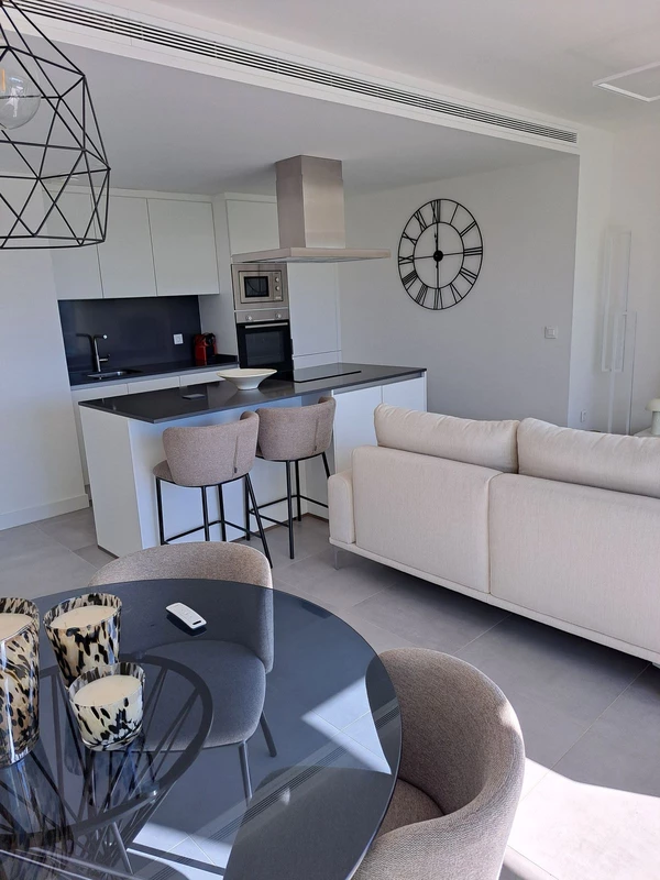 9-467d0cee5b725f3ef65f102a0c2e69c0