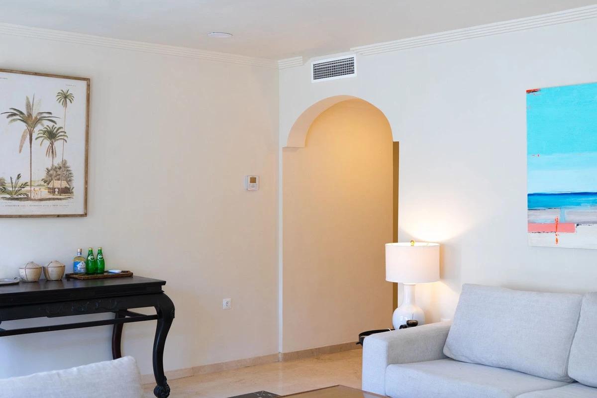 8-e64a9055bba3e77ac8aca3b893cdf826