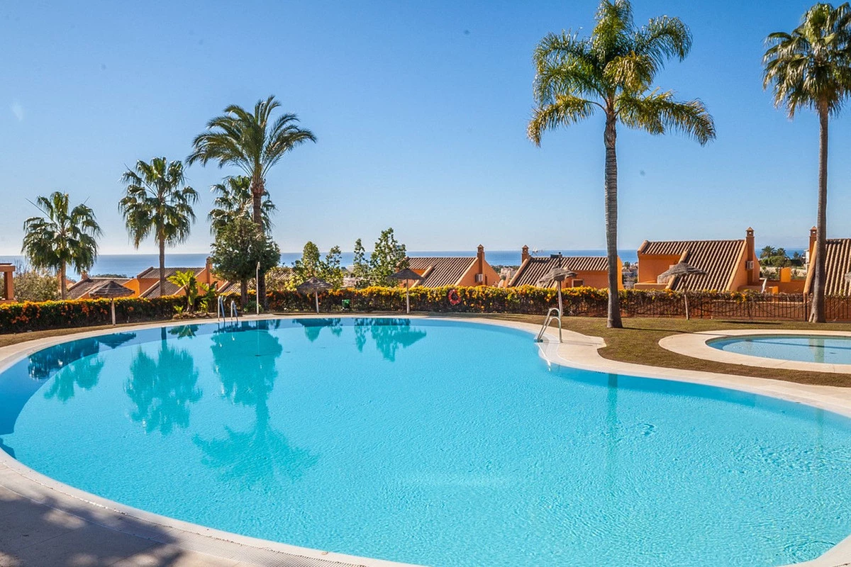 2-5bd7b9d04b45e33852eaf0ec6670150d