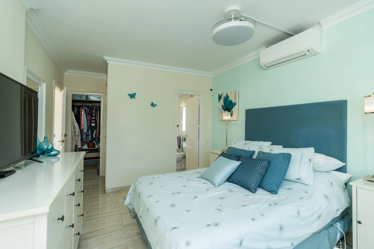 8-e64a9055bba3e77ac8aca3b893cdf826