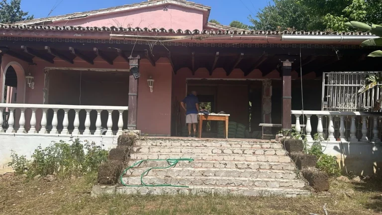 R5225968 | Detached Villa in Nueva Andalucía – € 1,300,000 – 3 beds, 2 baths