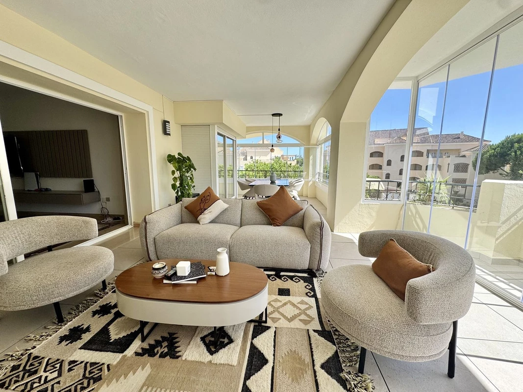 2-5bd7b9d04b45e33852eaf0ec6670150d