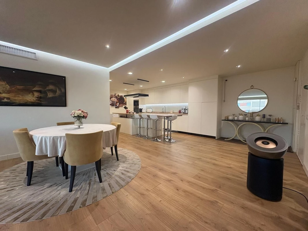 7-aa4cc561180b369757c0bb4af9886cd3