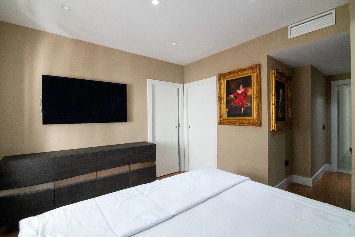 8-e64a9055bba3e77ac8aca3b893cdf826