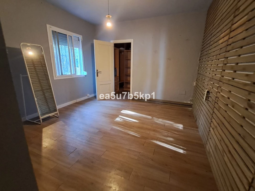 2-5bd7b9d04b45e33852eaf0ec6670150d