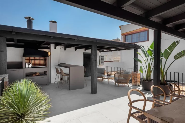 R4936786 | Townhouse in Marbella – € 1,650,000 – 5 beds, 6 baths