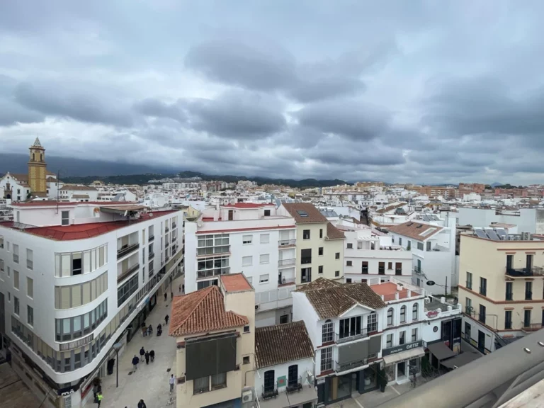 R5173018 | Penthouse in Estepona – € 1,350,000 – 4 beds, 2 baths